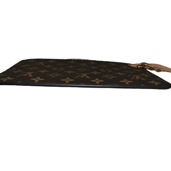 Louis Vuitton Monogram Neverfull MM Pouch - Picture 9 of 13